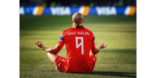 Erling Haaland firade återigen sittande Erling Haaland firade återigen sittande